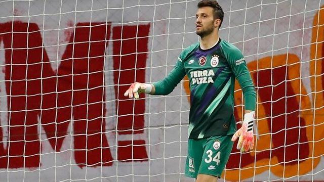 Okan Kocuk topu kaç saniye elinde tuttu?