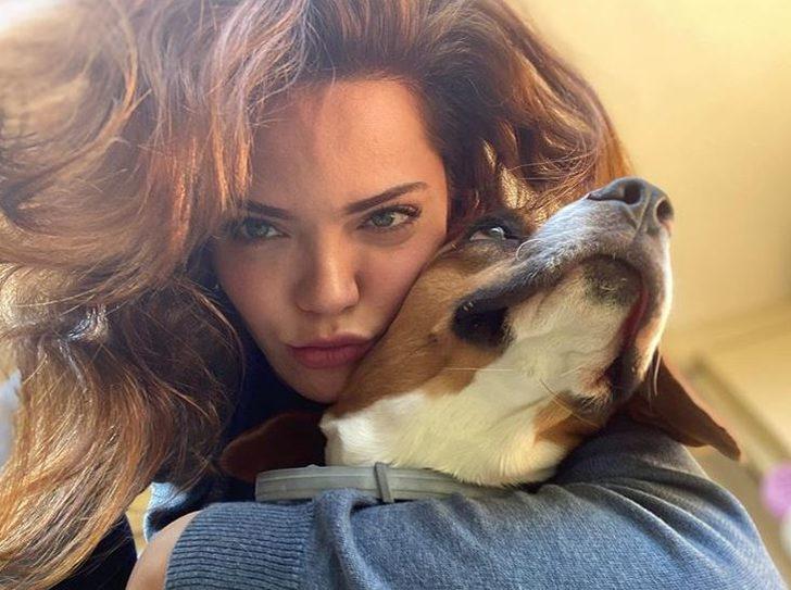 Hilal Altınbilek plajda sere serpe! G2