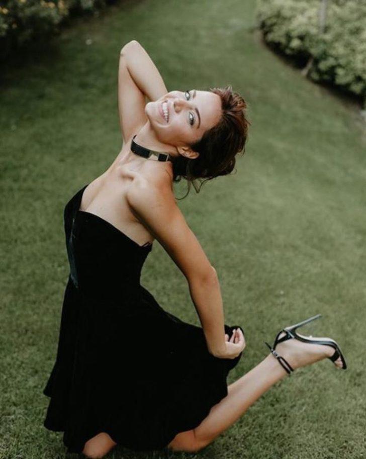 Hilal Altınbilek plajda sere serpe! G3