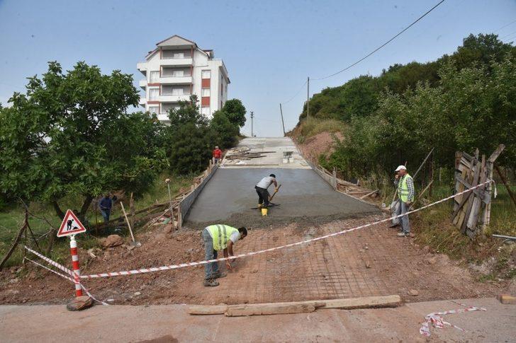 İzmit Belediyesi 12 ilçede dezenfekte edilmeyen taksi bırakmıyor G3