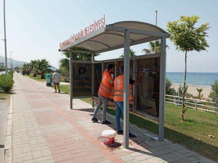 Alanya’da otobüs durakları temizleniyor G4