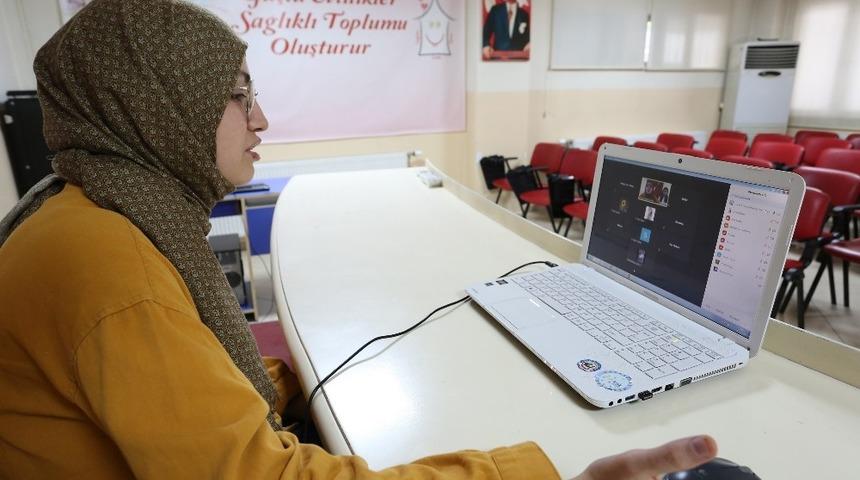 Büyükşehirden online sınav kaygısı semineri