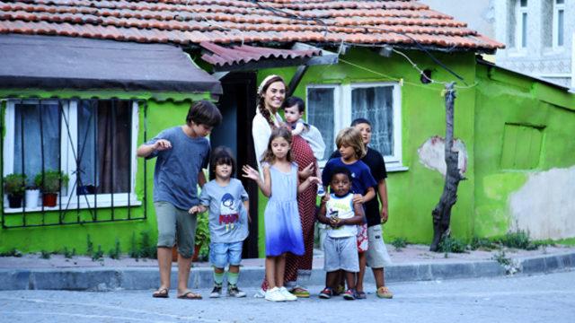 Şükran Ovalı'nın annelik provası