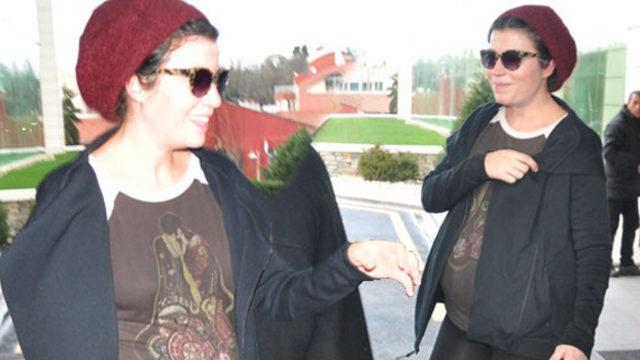 Selma Ergeç, yakın arkadaşı Nur Fettahoğlu'nu ziyaret etti