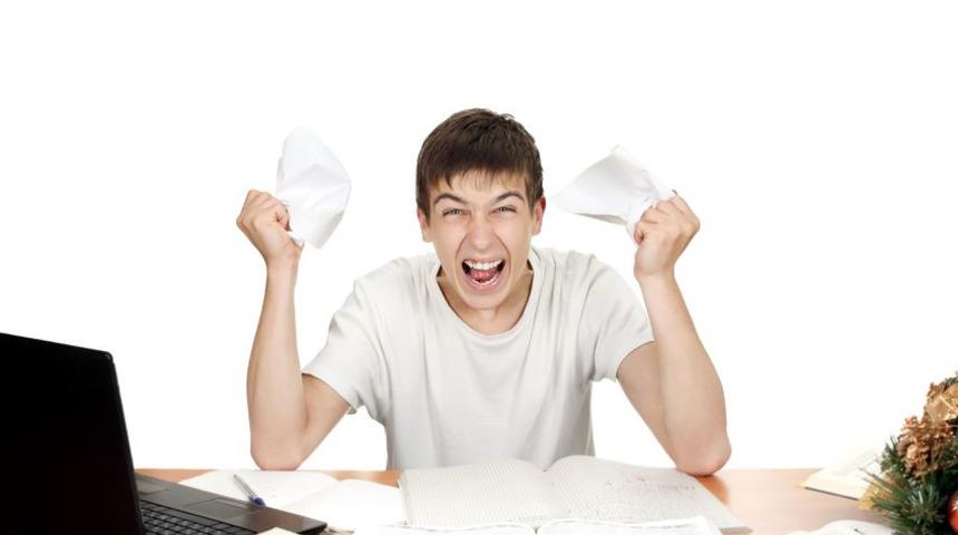 Kekemelik erken yaşta tedavi edilmeli