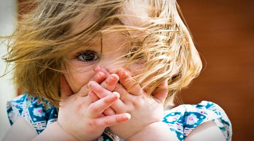 Kekemelik: Neden olur, nasıl geçer?