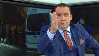 Erkan Tan izleyicinin yüzüne tükürdü