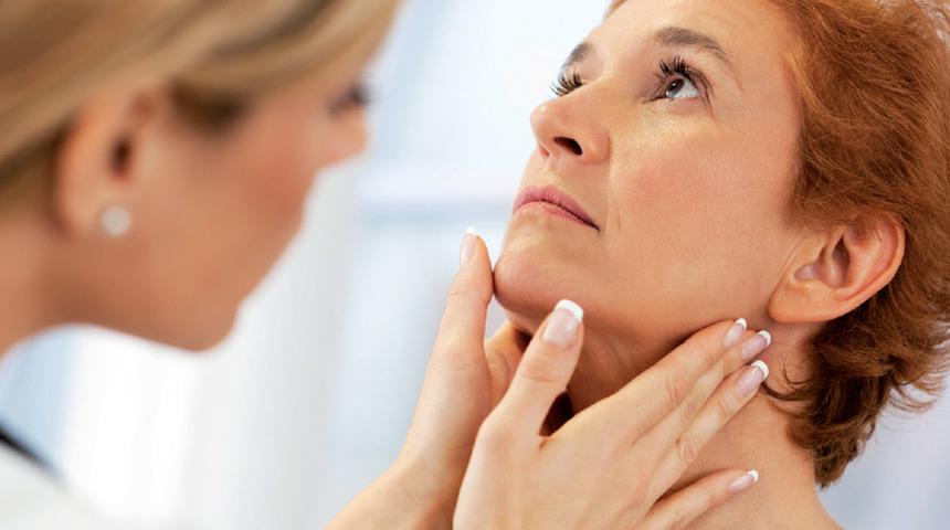 T3 - T4 Tiroid nedir? T3 - T4 Tiroid değeri ka&ccedil; olmalıdır? D&uuml;ş&uuml;kl&uuml;ğ&uuml; ile y&uuml;kseliği nedenleri ve belirtileri