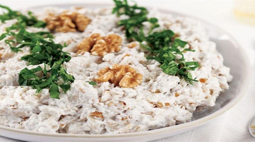 Hem Sağlıklı Hem Pratik Bir Lezzet: Kereviz Salatası Tarifi