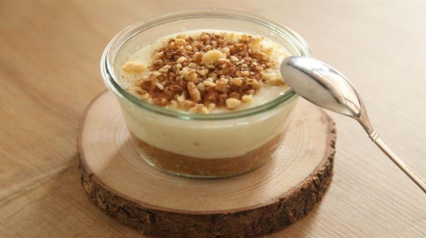 Bir tabakla yetinemeyenlere: Ayvalı muhallebi tarifi