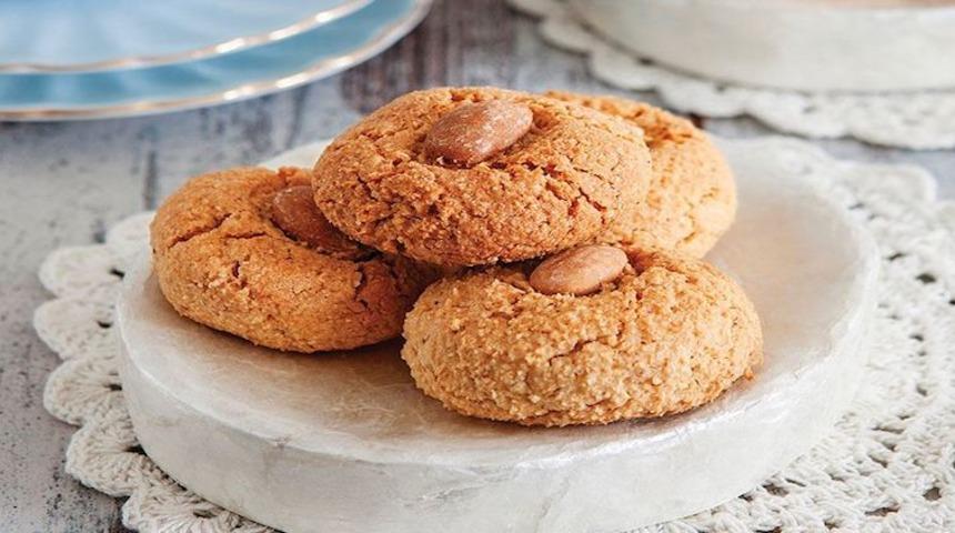 Kurabiyelerin En Havalısı: Bademli Gevrek Kurabiye Tarifi