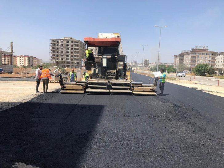 Turgut Özal Caddesinin asfaltına başlandı G1