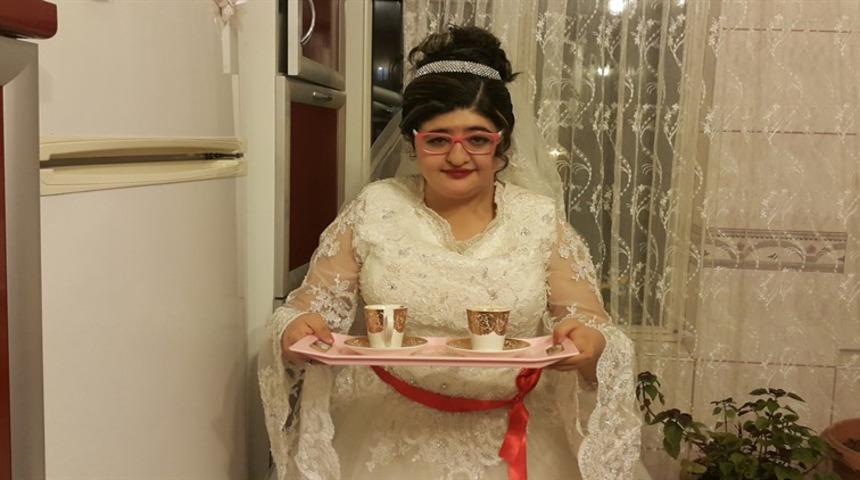 Damatsız Gelinin Yaşadığı Mutluluk Gözlerimizi Yaşarttı