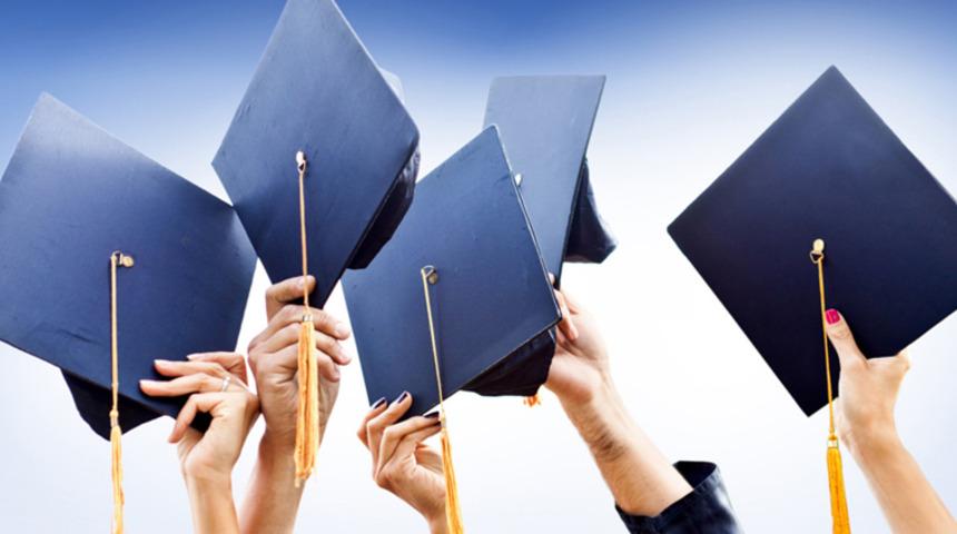 Mezuniyet töreninin yıldızı olun! Mezuniyet için saç modelleri