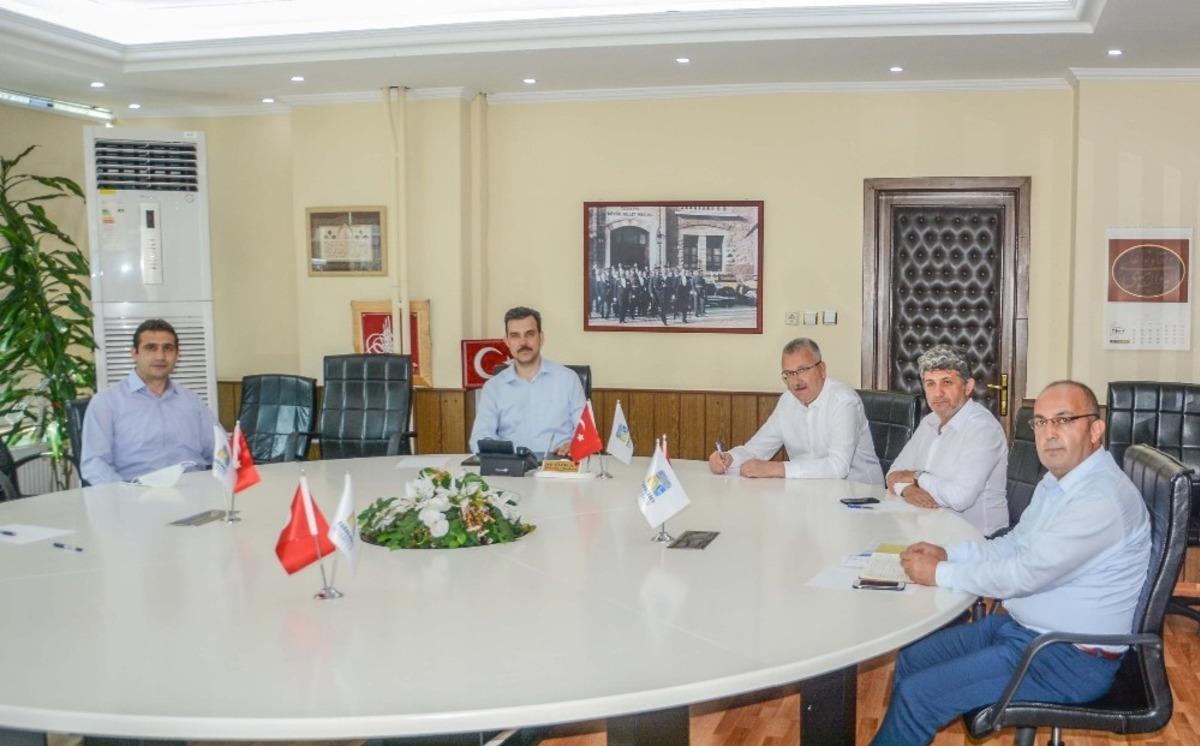 Karacabey&rsquo;de yeni bağlantı yollarıyla yaya ve s&uuml;r&uuml;c&uuml;ler i&ccedil;in kolaylık