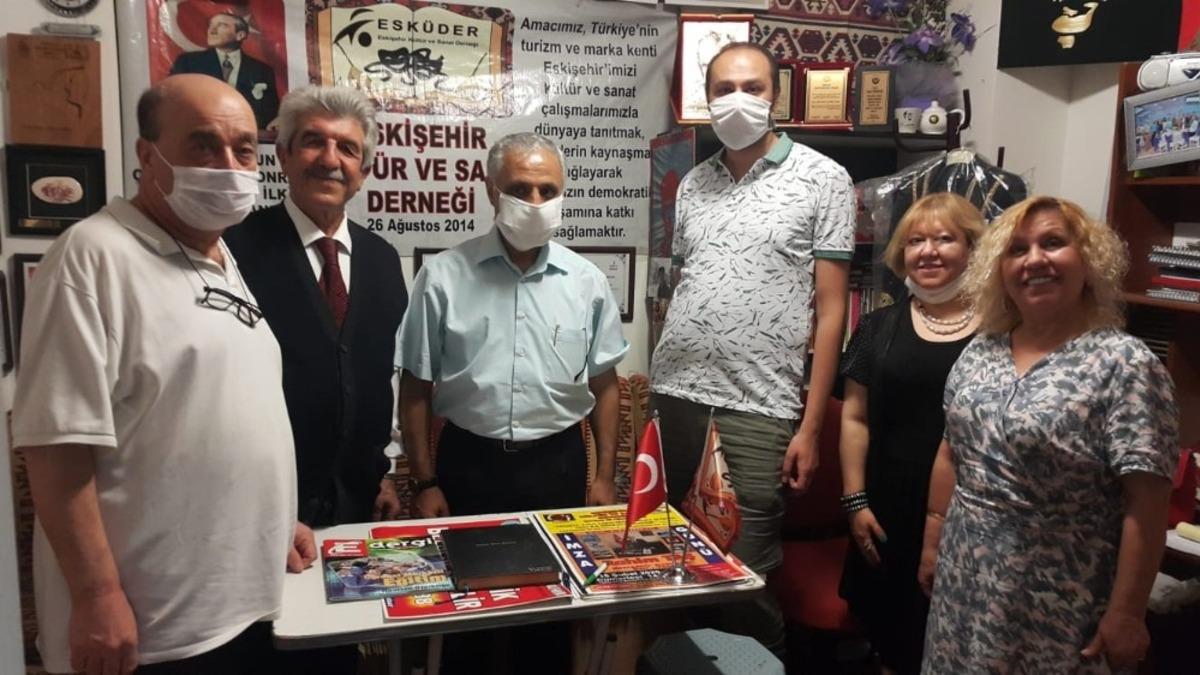Eskişehir İl Sivil Toplum İlişkiler M&uuml;d&uuml;rl&uuml;ğ&uuml;&rsquo;nden ESK&Uuml;DER&rsquo;e nezaket ziyareti