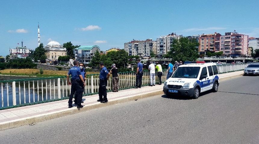 ’Köprüden biri atladı’ ihbarı polisi alarma geçirdi