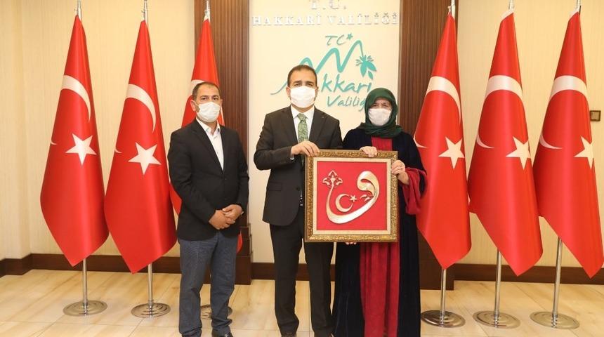 Şehit ailesinden Vali Akbıyık&rsquo;a ziyaret