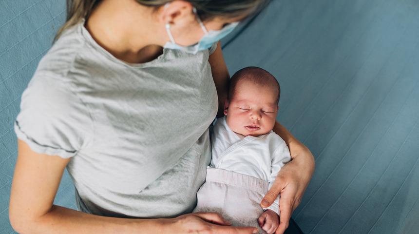 Covid-19 hastası bazı annelerin çocukları bağışık doğdu