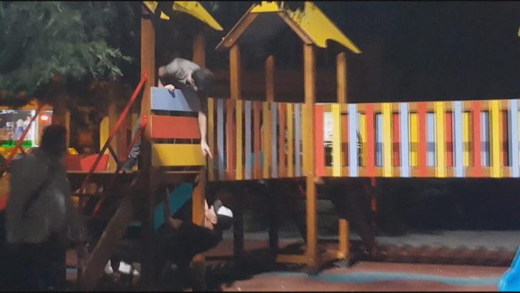 Maskeyi gözlerine takıp körebe oynadılar G1