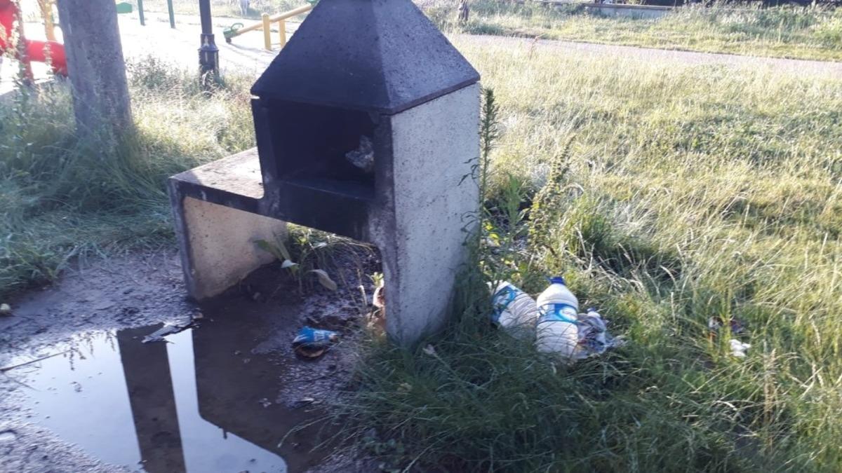 Melensu Parkta temizlik &ccedil;alışması yapıldı