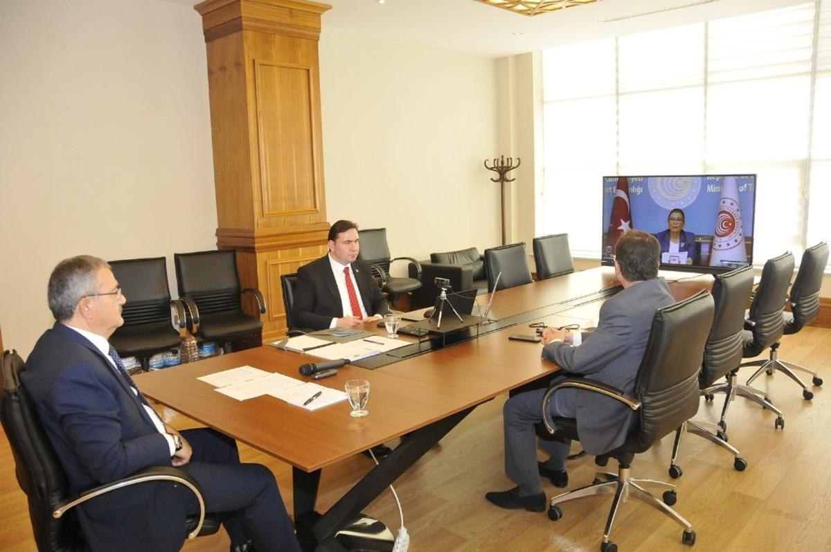 T&uuml;rkiye&rsquo;nin ilk 3 boyutlu sanal fuarı a&ccedil;ıldı