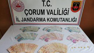 Çorum'da 75 yaşındaki kadının 90 bin lirası ile altınlarını çalan şüpheli yakalandı