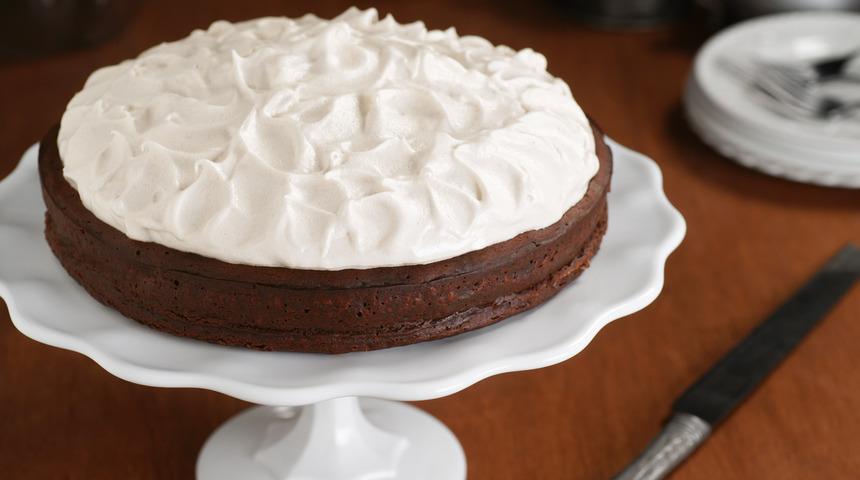 Kakaolu gelin pastası tarifi: Bu püf noktalarını uygularsanız... 