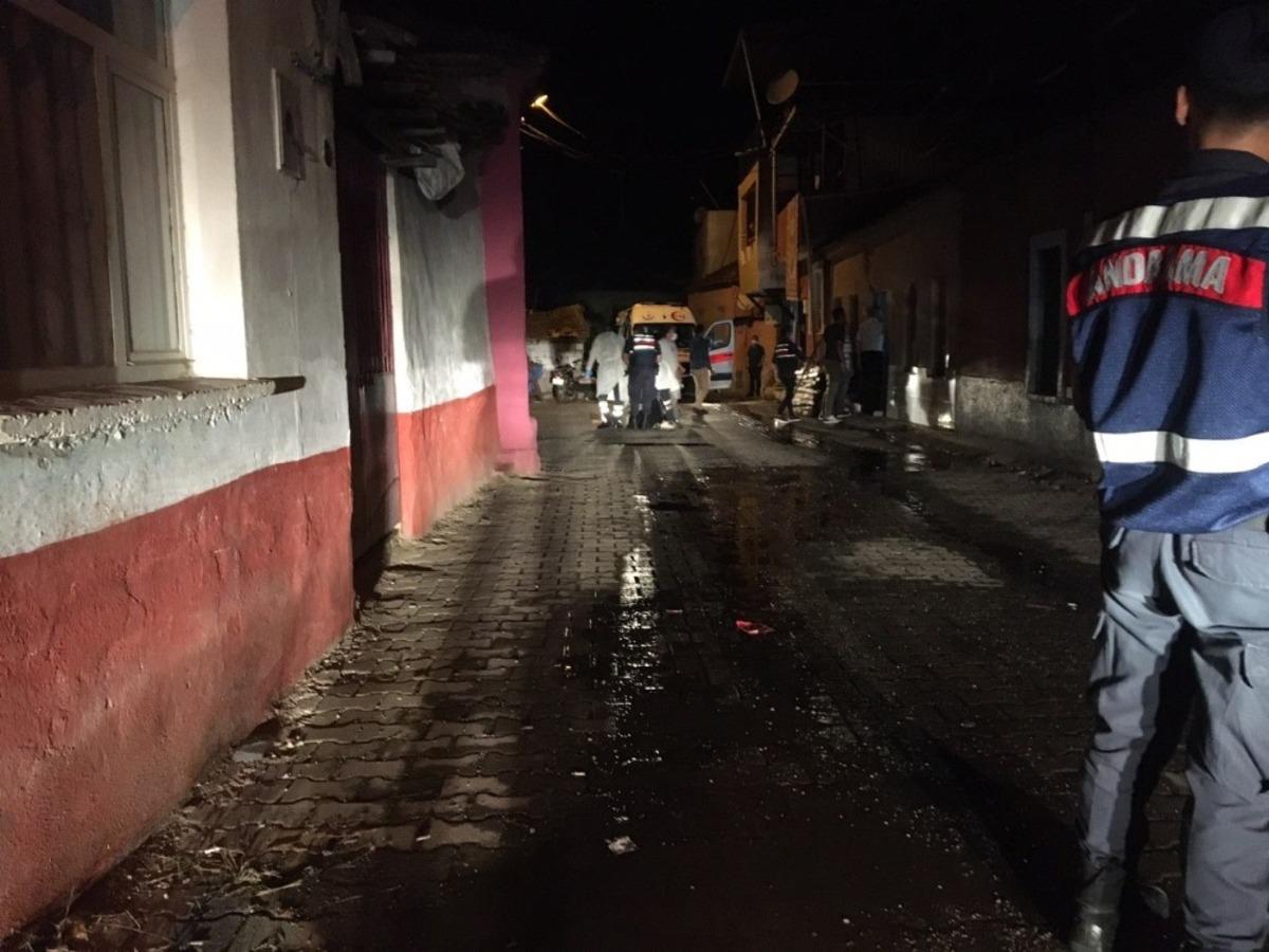 Psikolojik sorunlar yaşayan adam karısını darp edip rehin aldı