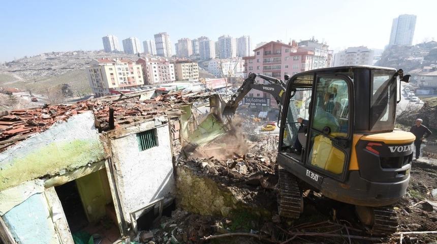 Altındağ&rsquo;da 6 ayda 208 metruk yapı yıkıldı