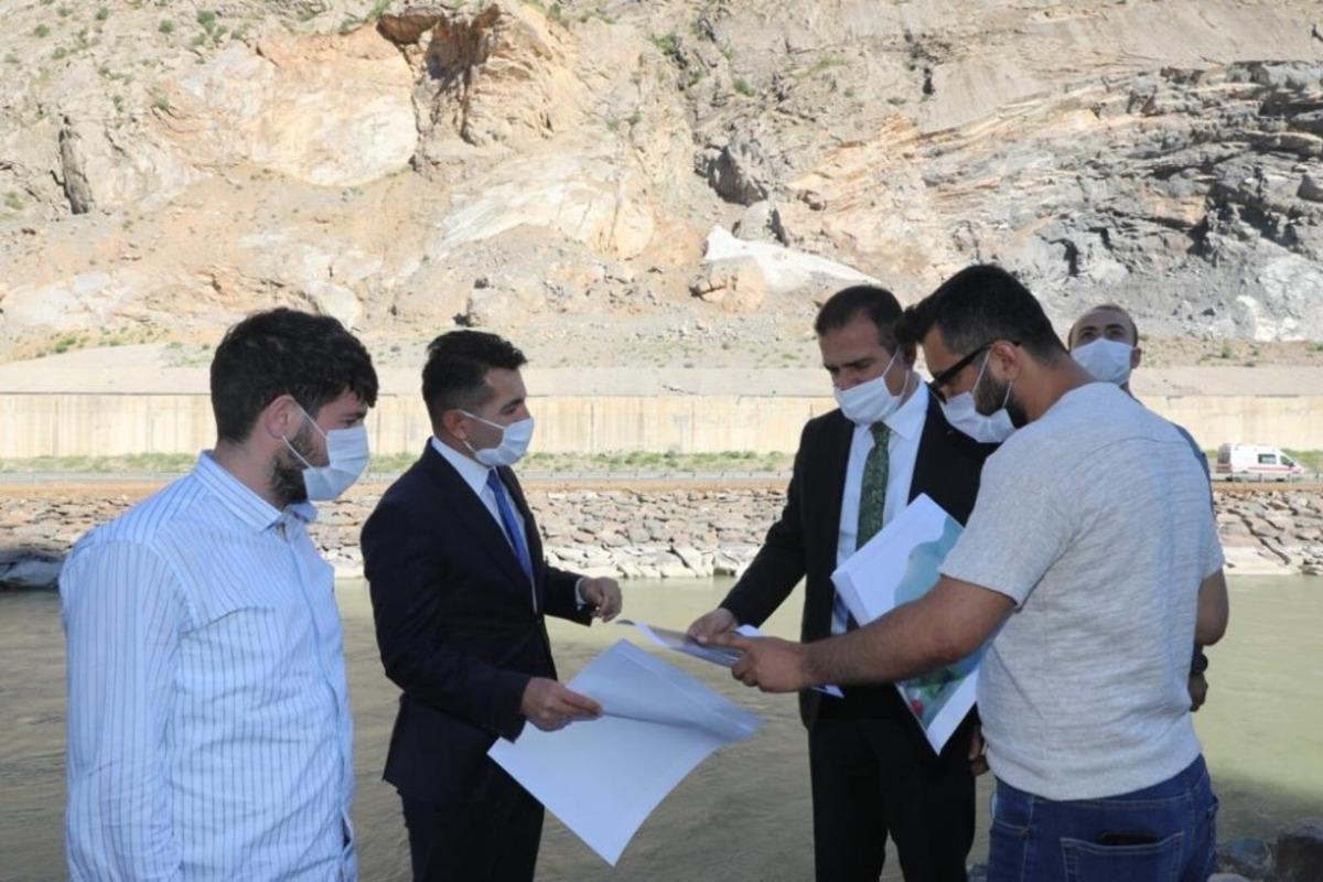 Vali Akbıyık, Hakkari&rsquo;nin kaderini değiştirecek proje &ccedil;alışmalarını denetledi
