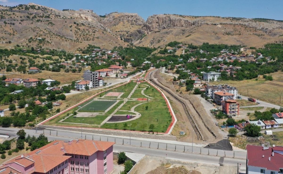 Elazığ&rsquo;da &ccedil;evre d&uuml;zenlemesi ve park yapımı projesi başladı