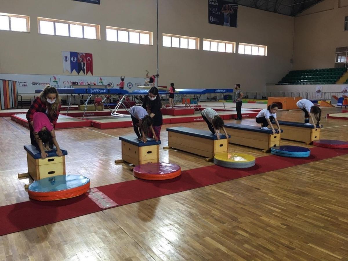 Korona vir&uuml;s salgını s&uuml;recinde spor tesislerinde &ouml;ncelik hijyen ve sporcu sağlığı