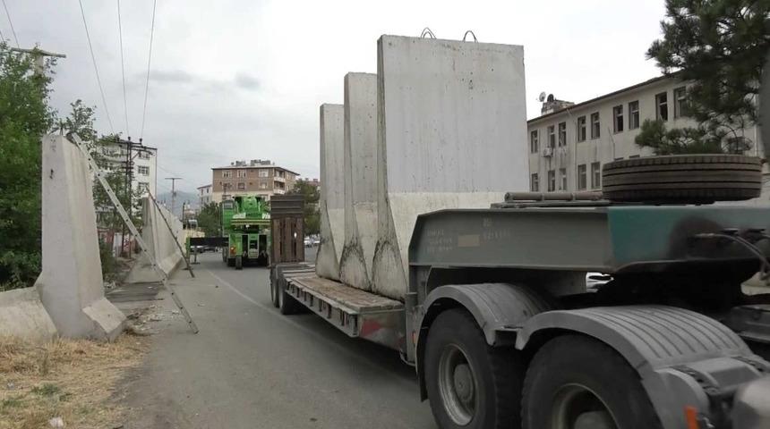 Iğdır’da güvenlik duvarları kaldırıldı