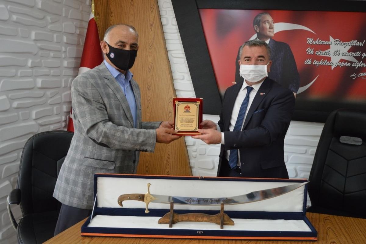 Havza Belediyesinde emekli personele t&ouml;ren