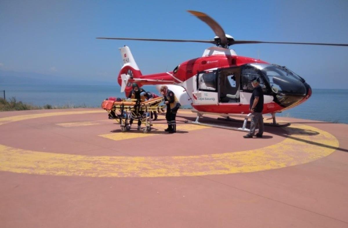 Hava 61 Helikopter Ambulans 1 haftada 10 hasta i&ccedil;in havalandı