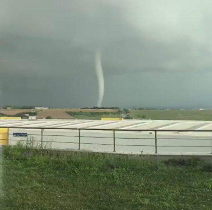 Son dakika! İstanbul Çatalca'da hortum çıktı G3