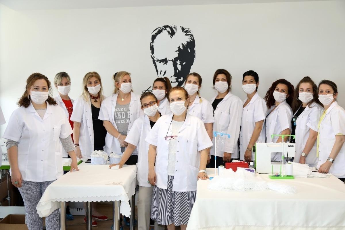 &Ccedil;ankaya g&uuml;nde 2 bin 500 maske &uuml;retiyor