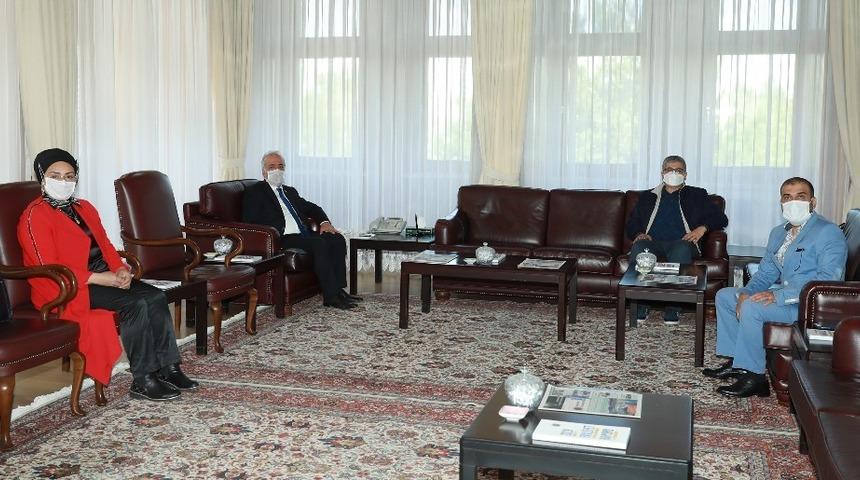 Araştırma Hastanesinin &ccedil;alışmaları konuşuldu