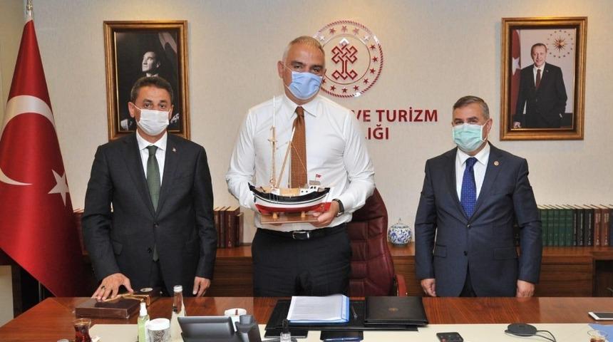 K&uuml;lt&uuml;r ve turizm yatırımlarını g&ouml;r&uuml;şt&uuml;ler