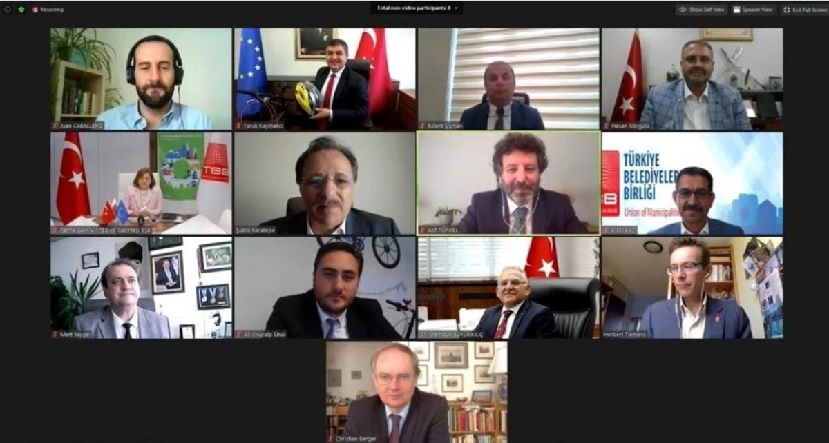 AB Delegasyonu Başkanı Berger&rsquo;den Fatma Şahin&rsquo;e &ouml;vg&uuml;