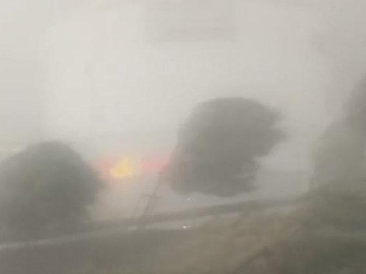 �stanbul'da �iddetli ya�mur ve dolu! Hayat fel� oldu