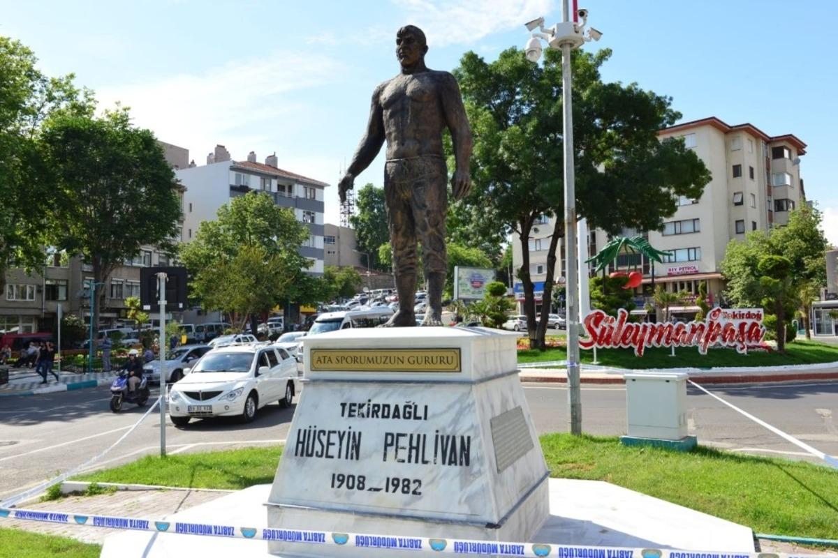 H&uuml;seyin Pehlivan Anıtı yenileniyor