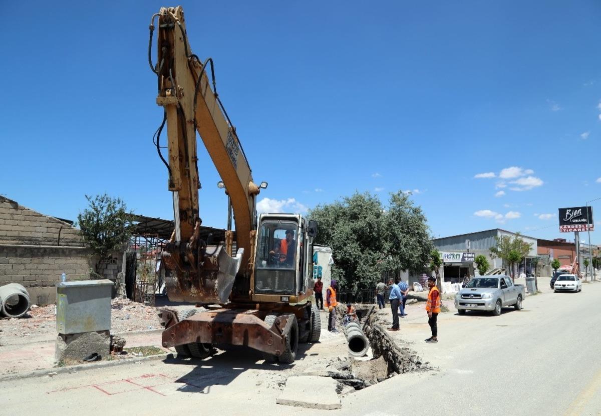 Hacıbekir Caddesi&rsquo;nde yenileme &ccedil;alışması