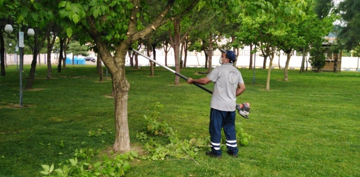 Yunusemre&rsquo;de parkların bakımı yapılıyor