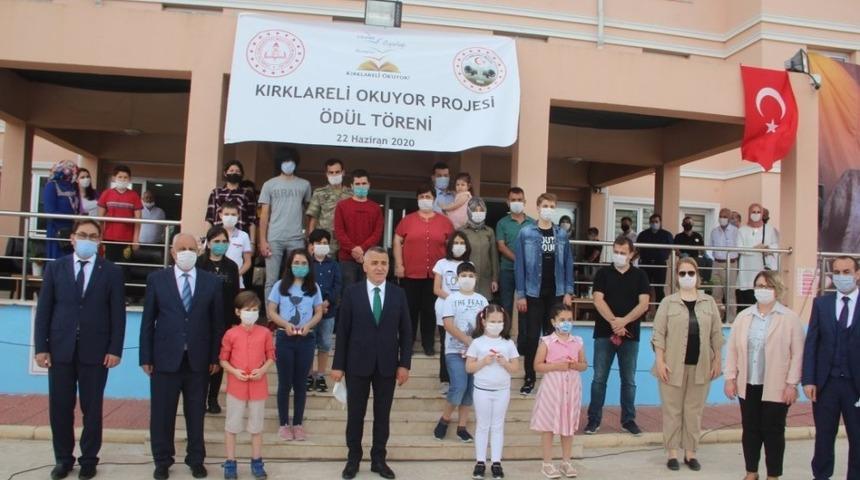 Okurlar &ouml;d&uuml;llerine kavuştu