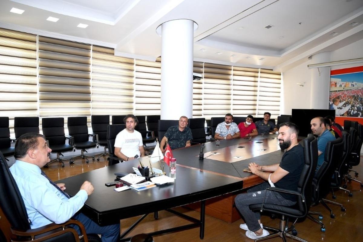 Taraftarlardan Başkan G&uuml;rkan&rsquo;a ziyaret