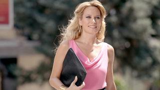 Ebru Cündübeyoğlu her zaman zarif