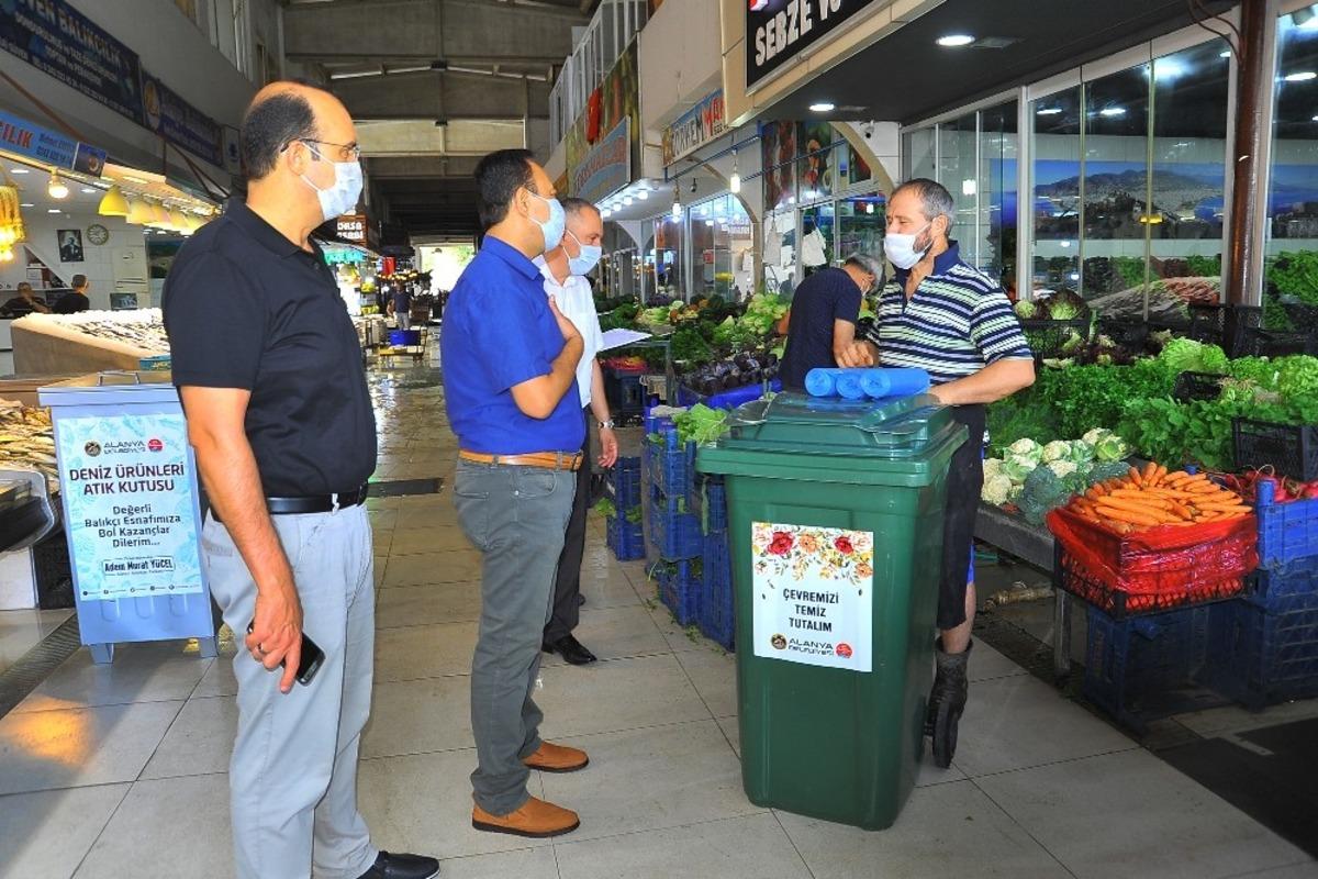 Alanya&rsquo;da hal esnafı i&ccedil;in &ccedil;&ouml;p d&uuml;zenlemesi