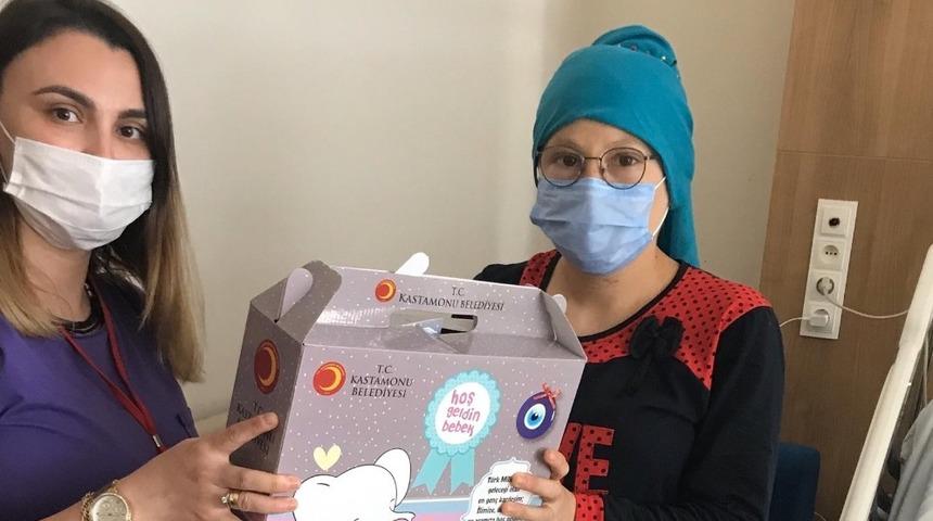 Kastamonu&rsquo;da d&uuml;nyaya gelen bebekler hediye ile karşılanıyor